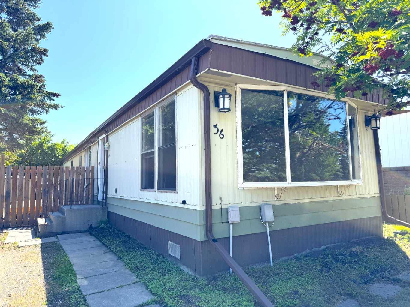 Airdrie, AB T4A 1M7,36 Big Hill WAY SE