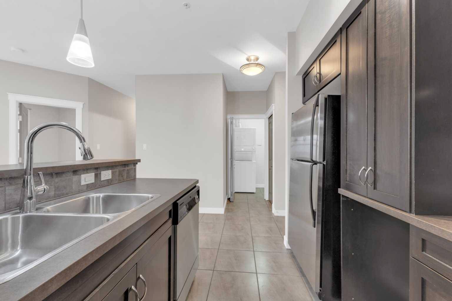 Sylvan Lake, AB T4S 0A4,100 Lakeway BLVD #121