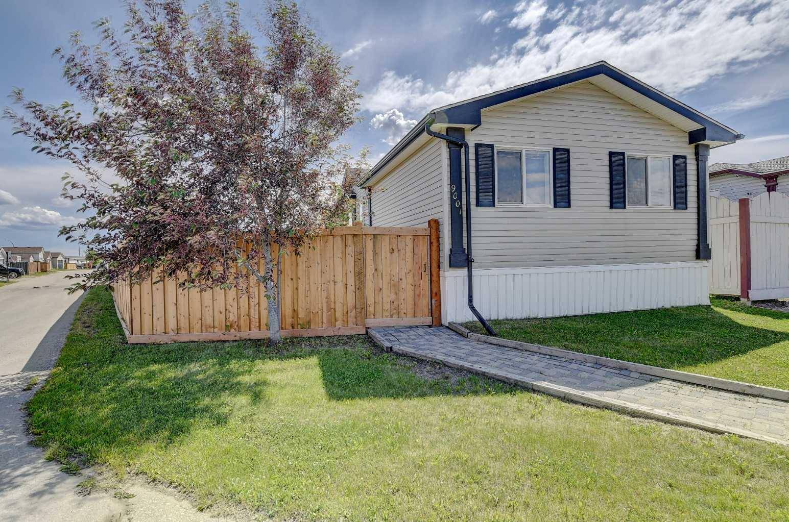 9001 87 AVE, Grande Prairie, AB T8X 1V6