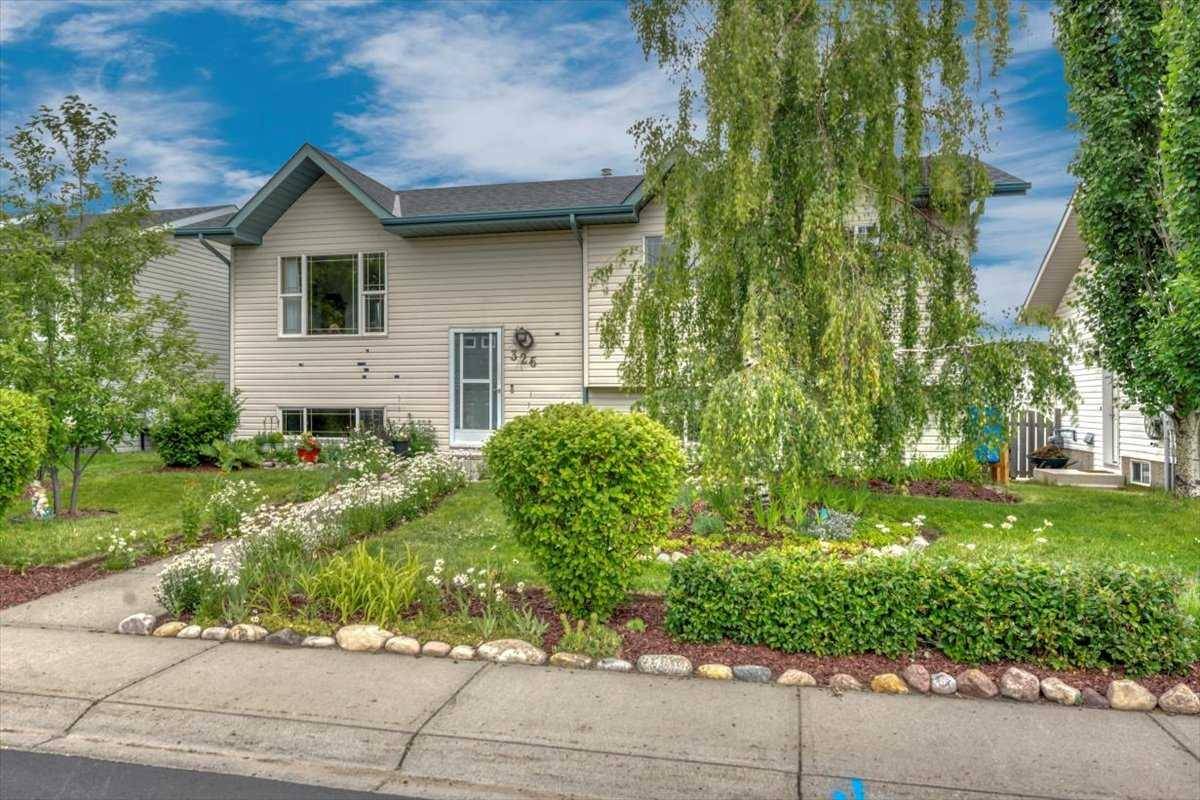 325 Strathford BLVD, Strathmore, AB T1P 1S4
