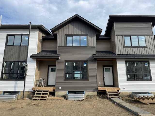 42 Irvin WAY, Sylvan Lake, AB T4S 0W2