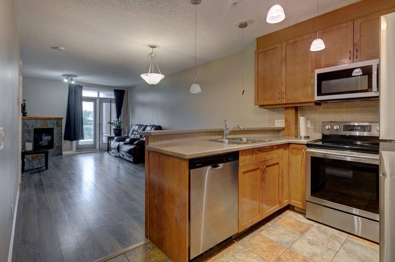 10 Hemlock CRES SW #309, Calgary, AB T3C 2Z1