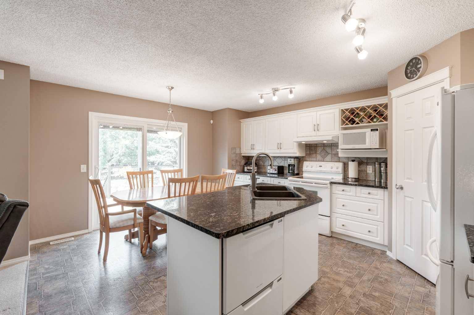 Calgary, AB T3M 1B4,228 Cranfield PARK Southeast
