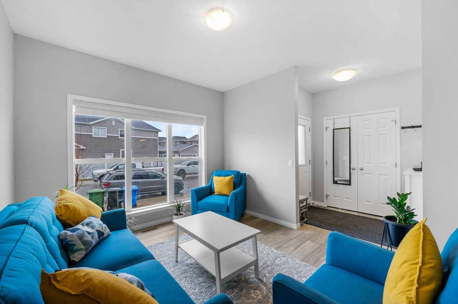 Calgary, AB T3J 2E5,639 Savanna LNDG Northeast