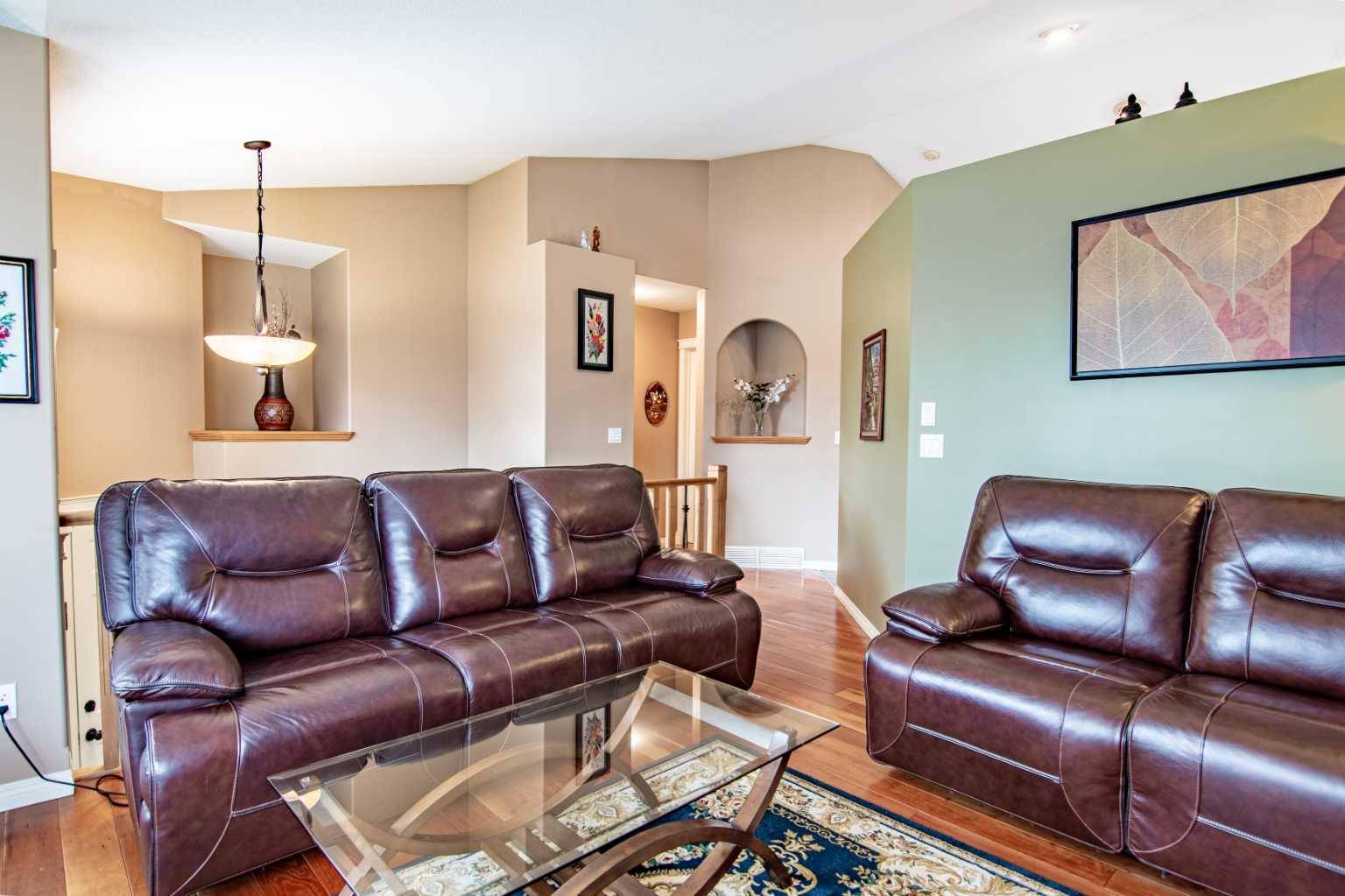 Red Deer, AB T4R 3E6,216 Ackerman CRES