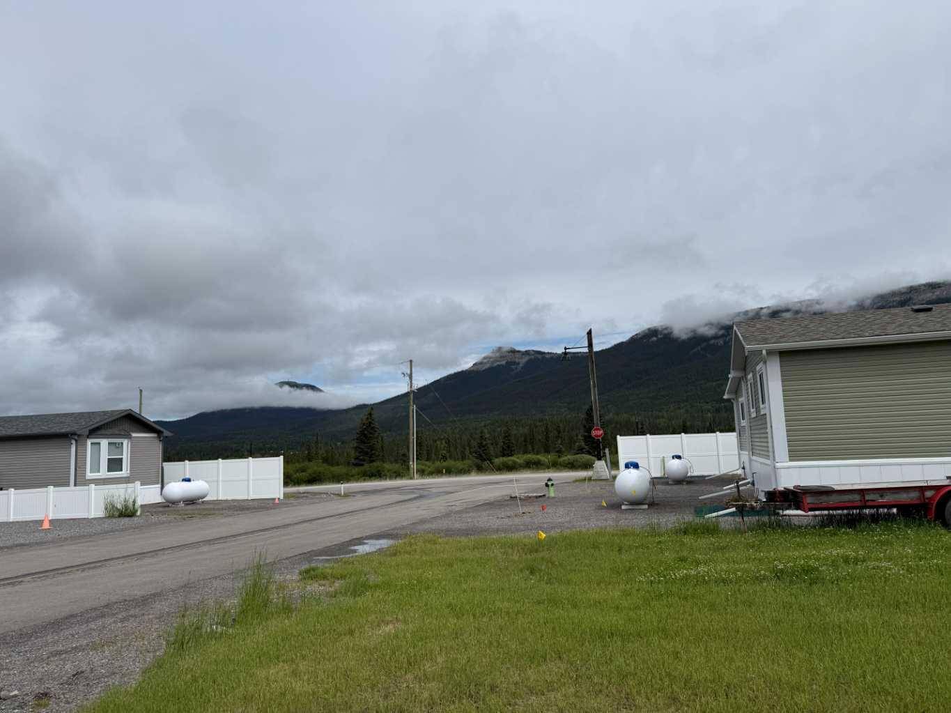 Nordegg, AB T0M 2H0,707 Shale CT