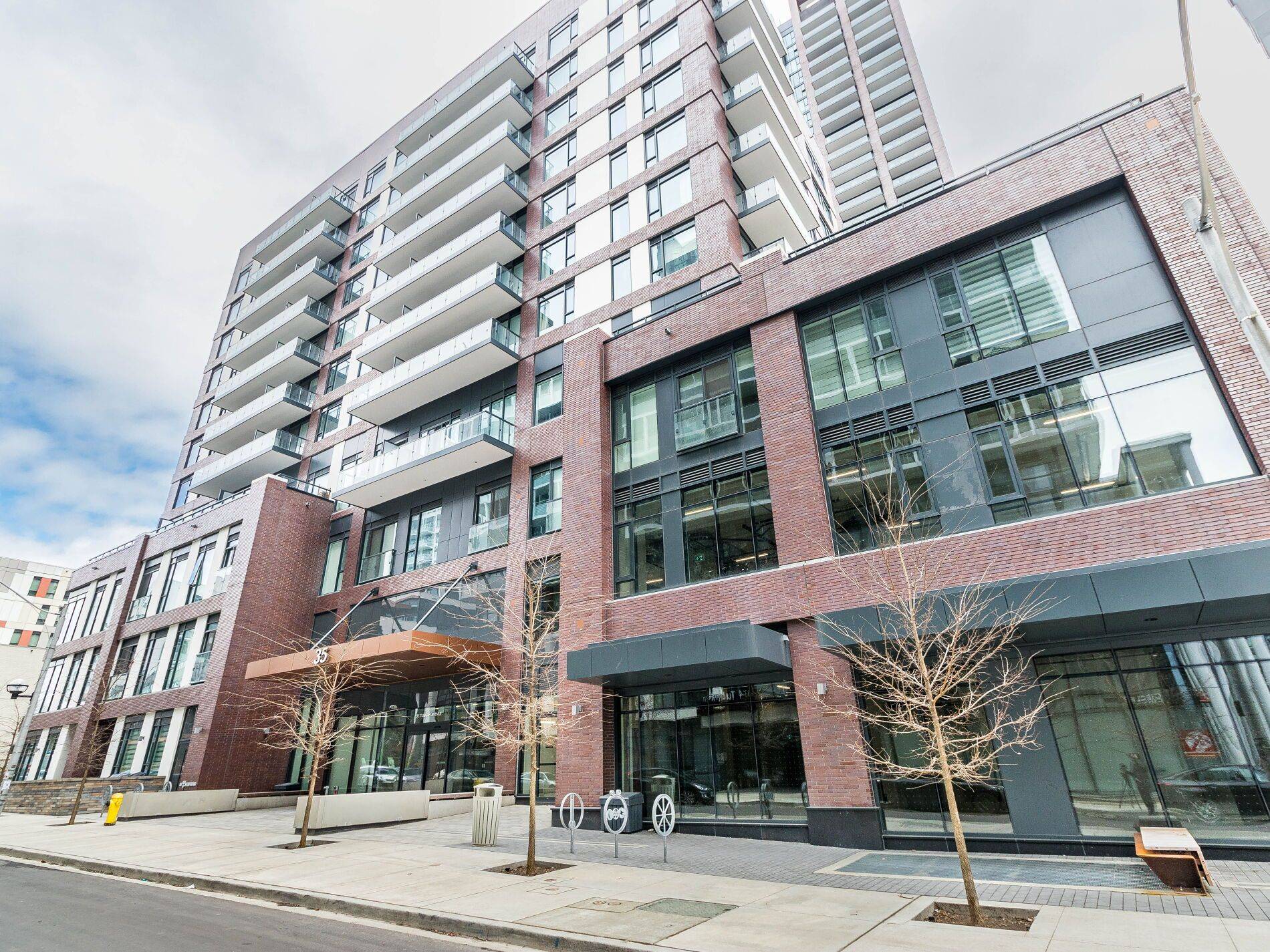 35 Tubman AVE #913, Toronto C08, ON M5A 0M8