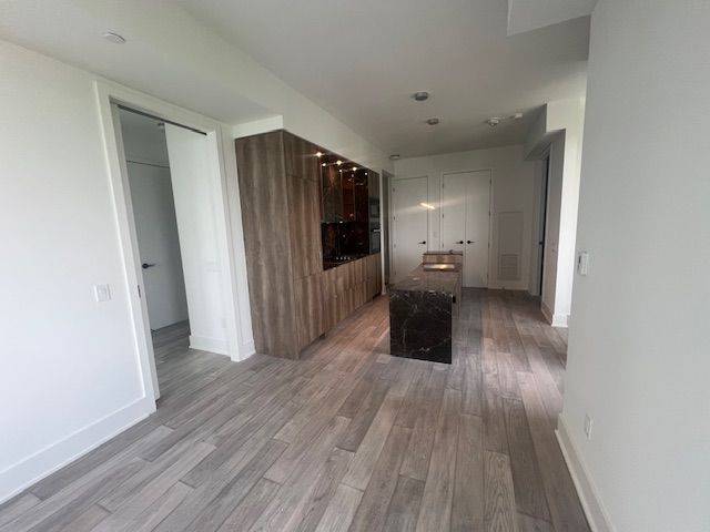 Toronto C02, ON M4W 0B7,11 Yorkville AVE #4804