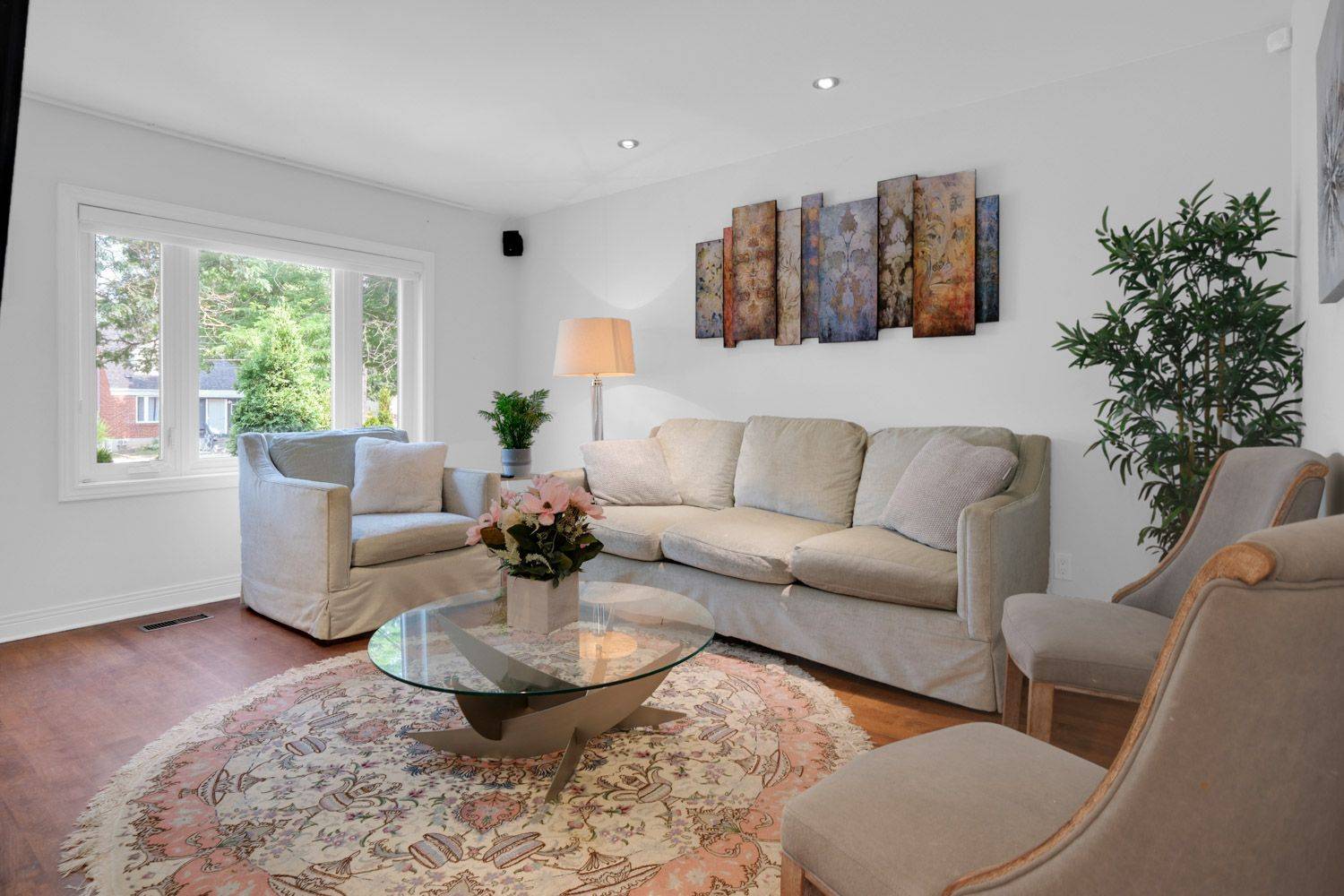 Toronto C07, ON M2R 1R1,320 senlac RD E #320