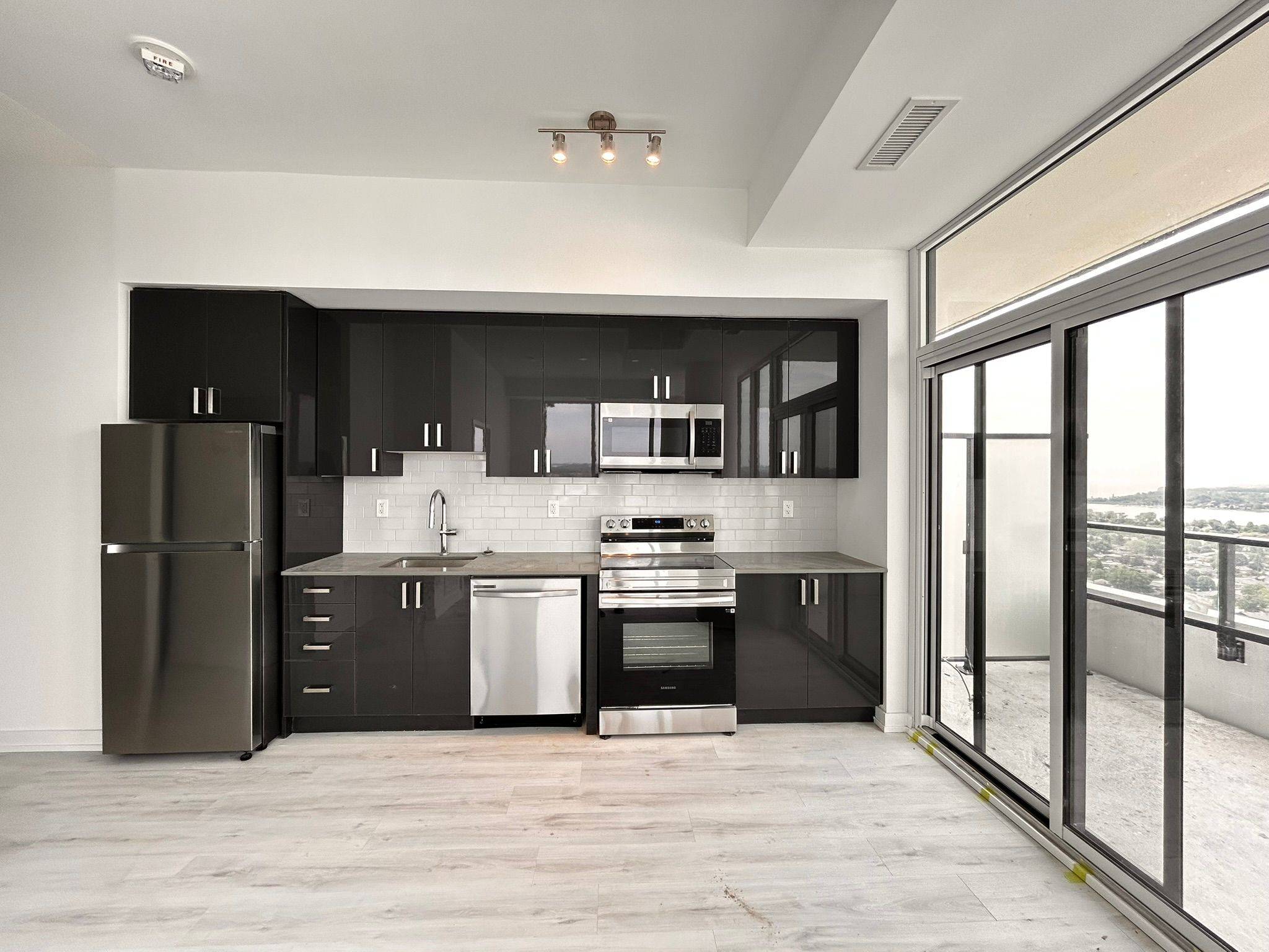 Pickering, ON L1W 0C4,1435 Celebration DR #3006