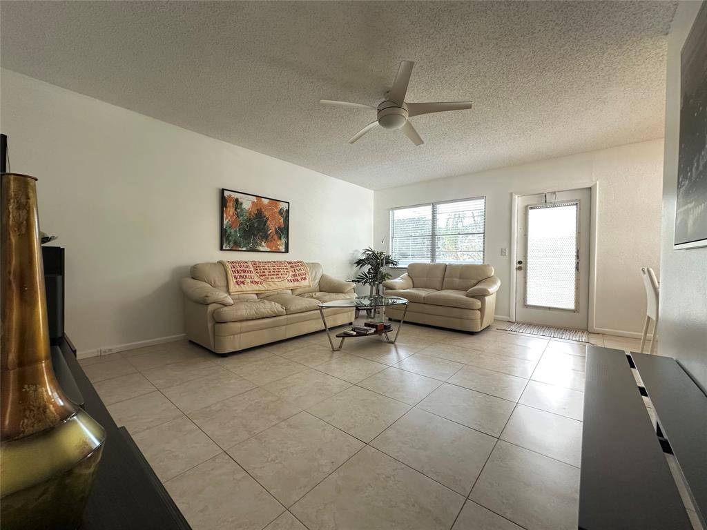 Deerfield Beach, FL 33442,53 Tilford C #53