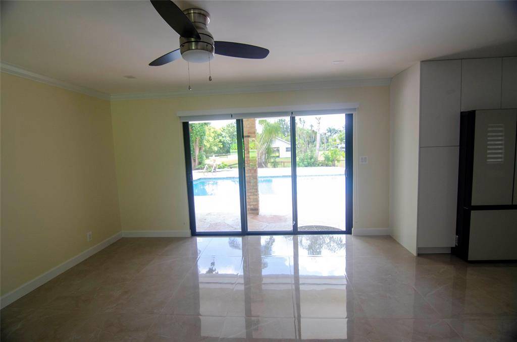 Davie, FL 33325,1765 SW 112TH AV