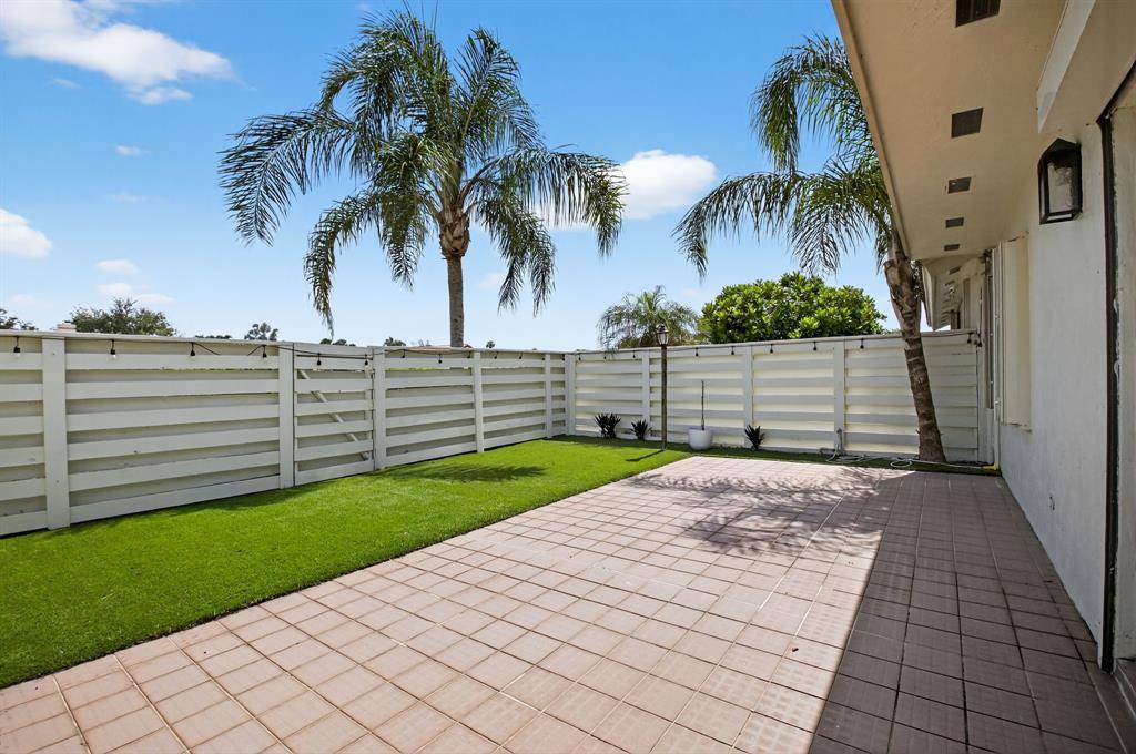 Boca Raton, FL 33433,6805 Barbarossa St #6805