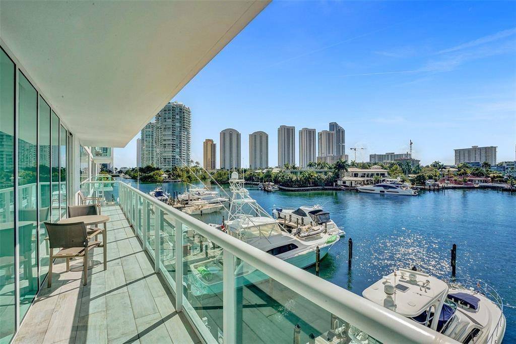 Sunny Isles Beach, FL 33160,400 Sunny Isles Blvd