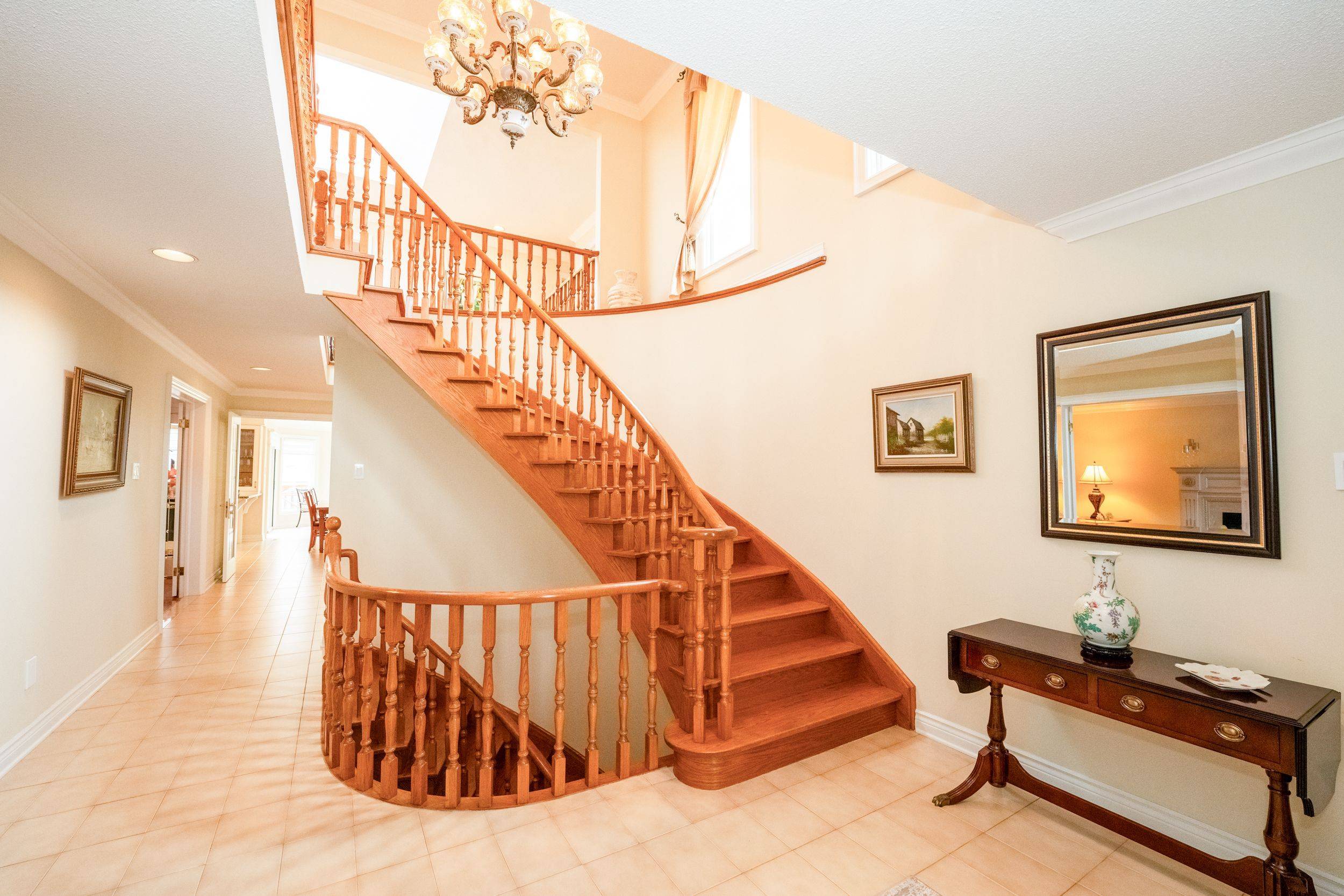 Richmond Hill, ON L4C 7V5,1 Tannery CT
