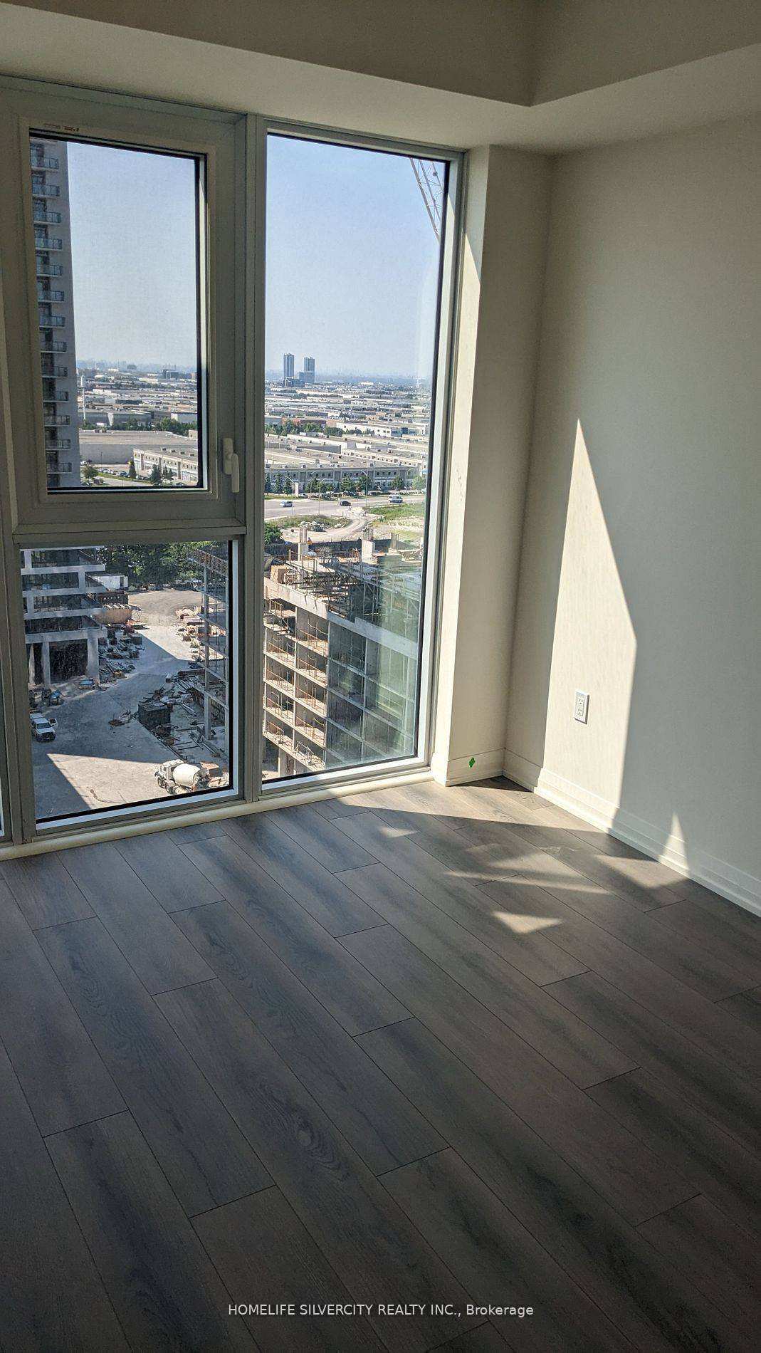 Vaughan, ON L4K 0M6,9000 Jane ST S #1403