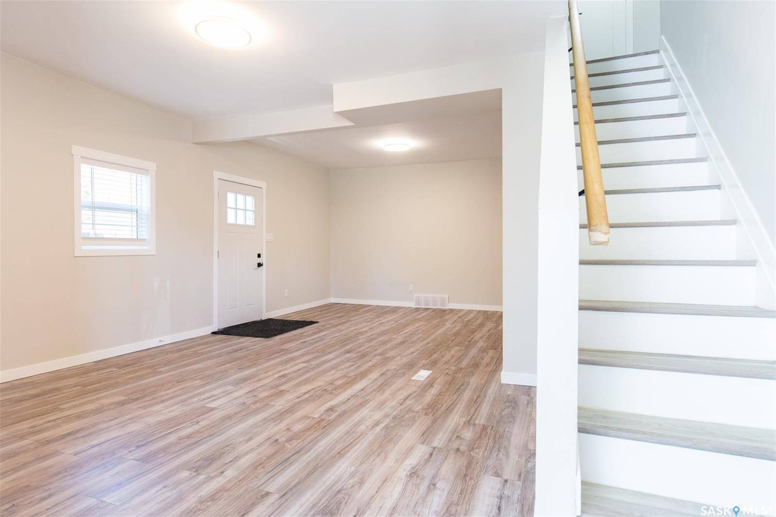 Moose Jaw, SK S6H 1X7,950 Ominica STREET W