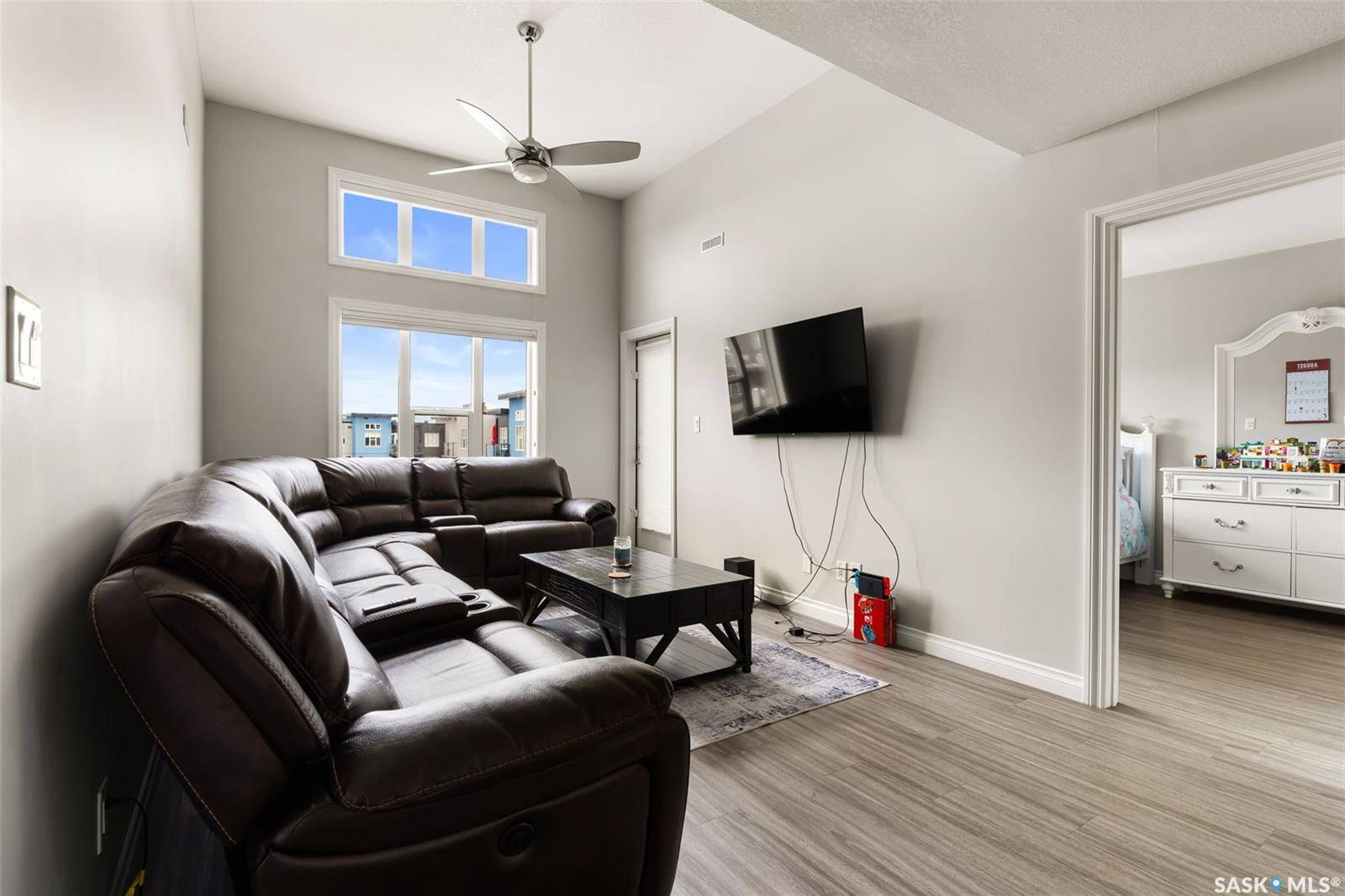 Regina, SK S4W 0L1,5303 Universal CRESCENT #425