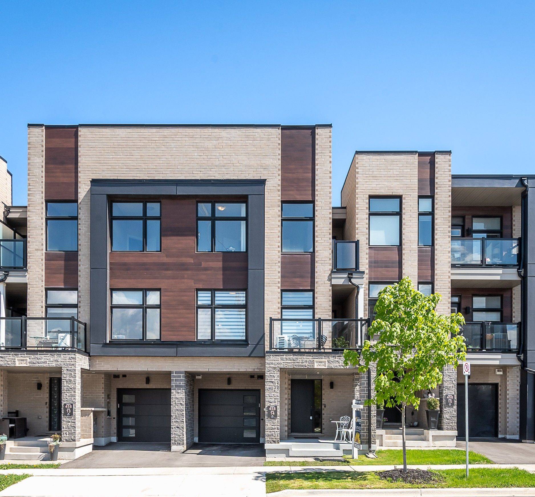 2476 Badger CRES, Oakville, ON L6M 5M1