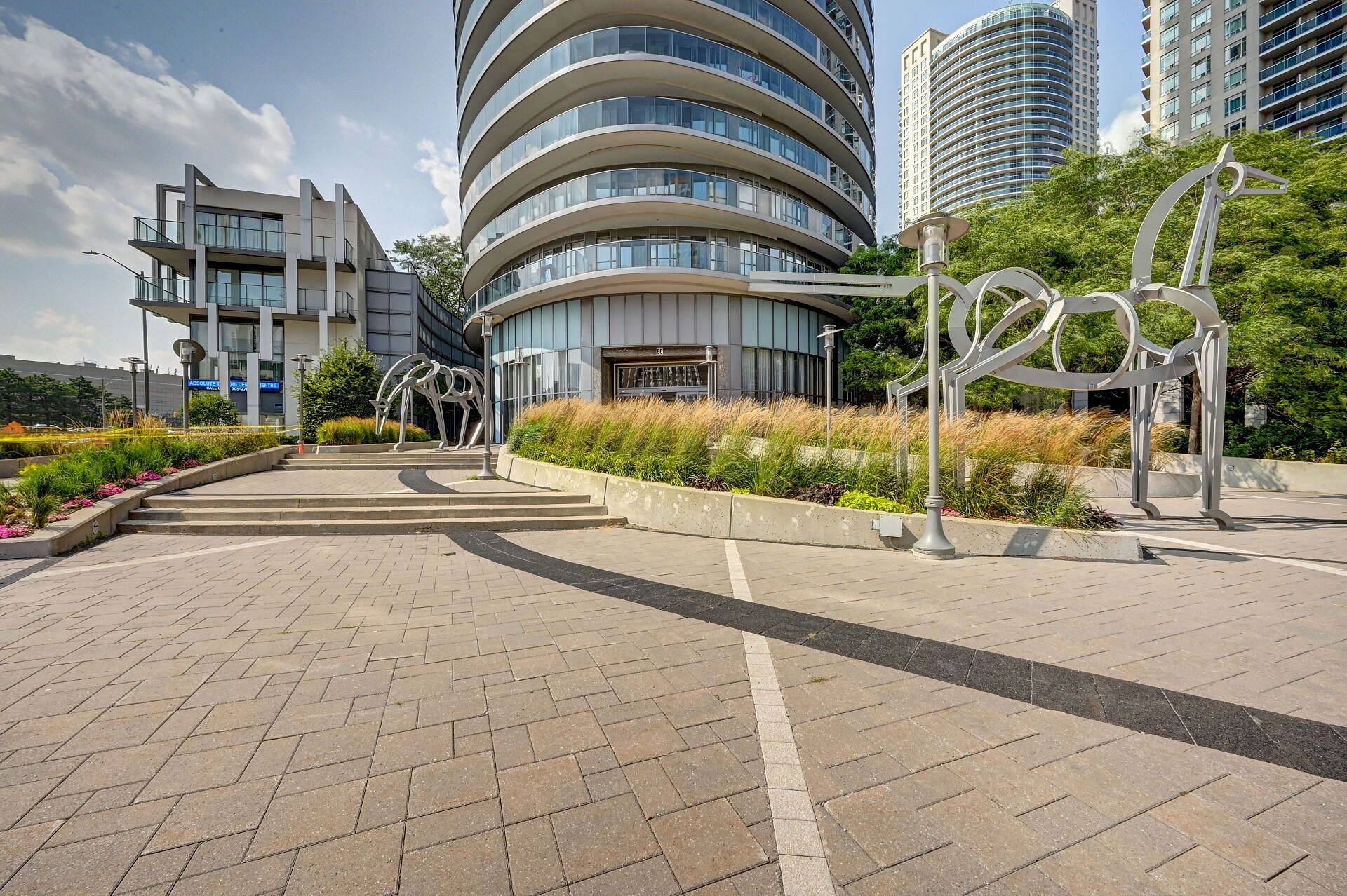 Mississauga, ON L4Z 0A9,60 Absolute AVE #3707