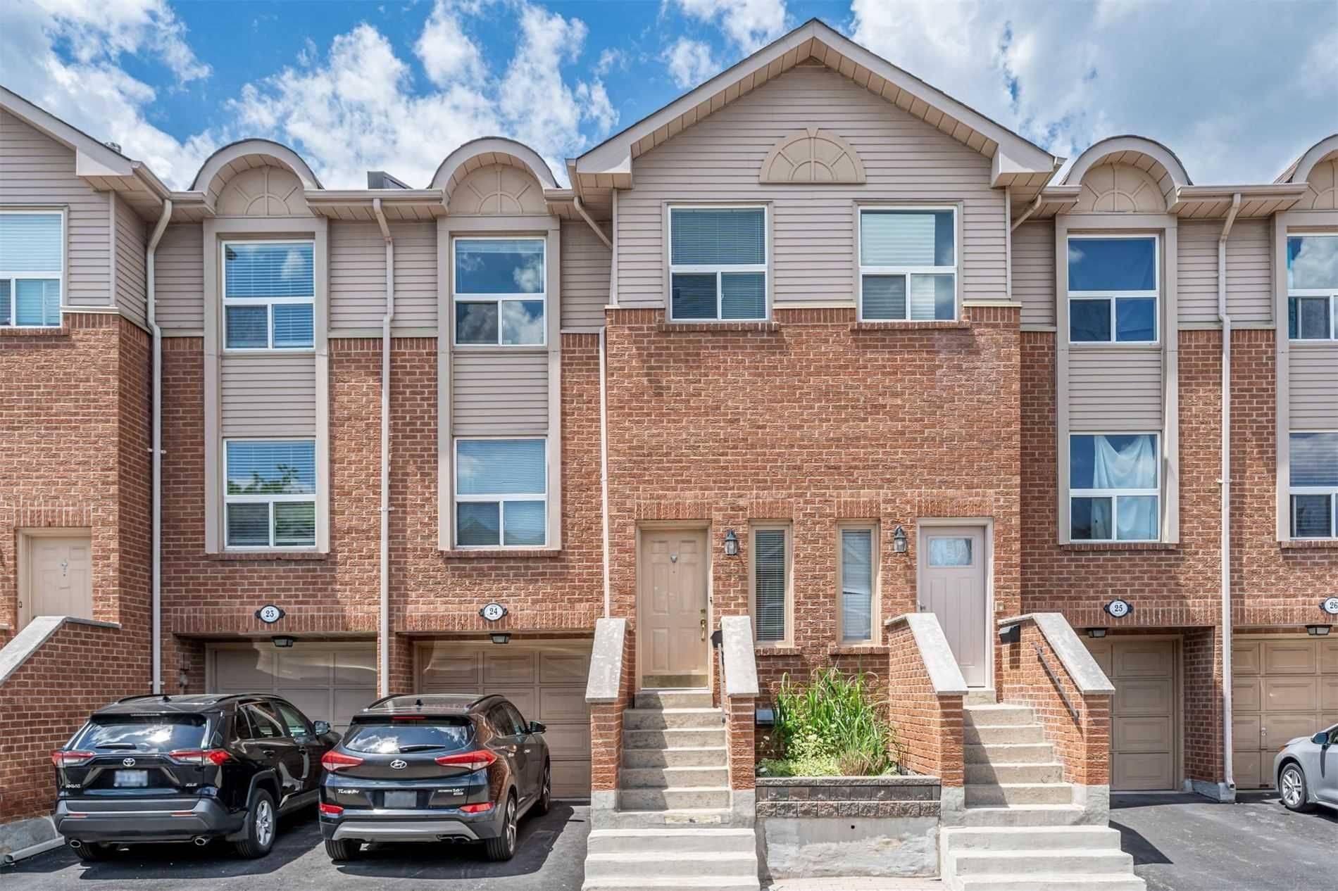 1530 Reeves Gate #24, Oakville, ON L6M 3J4