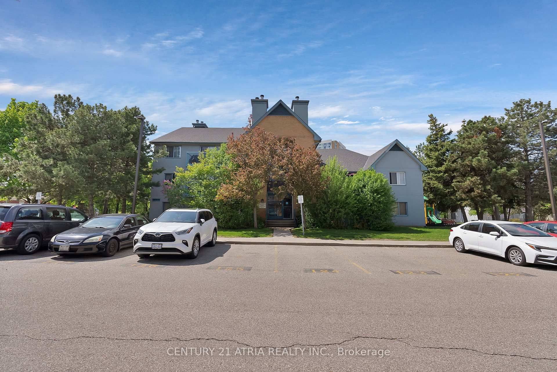 65 Trailwood DR #523, Mississauga, ON L4Z 3L1