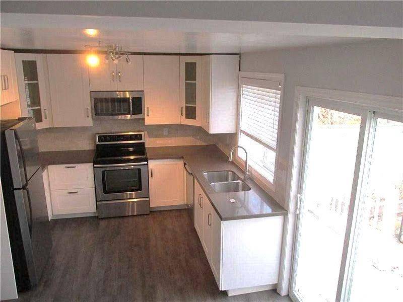 Hamilton, ON L8H 4N8,136 Robins AVE