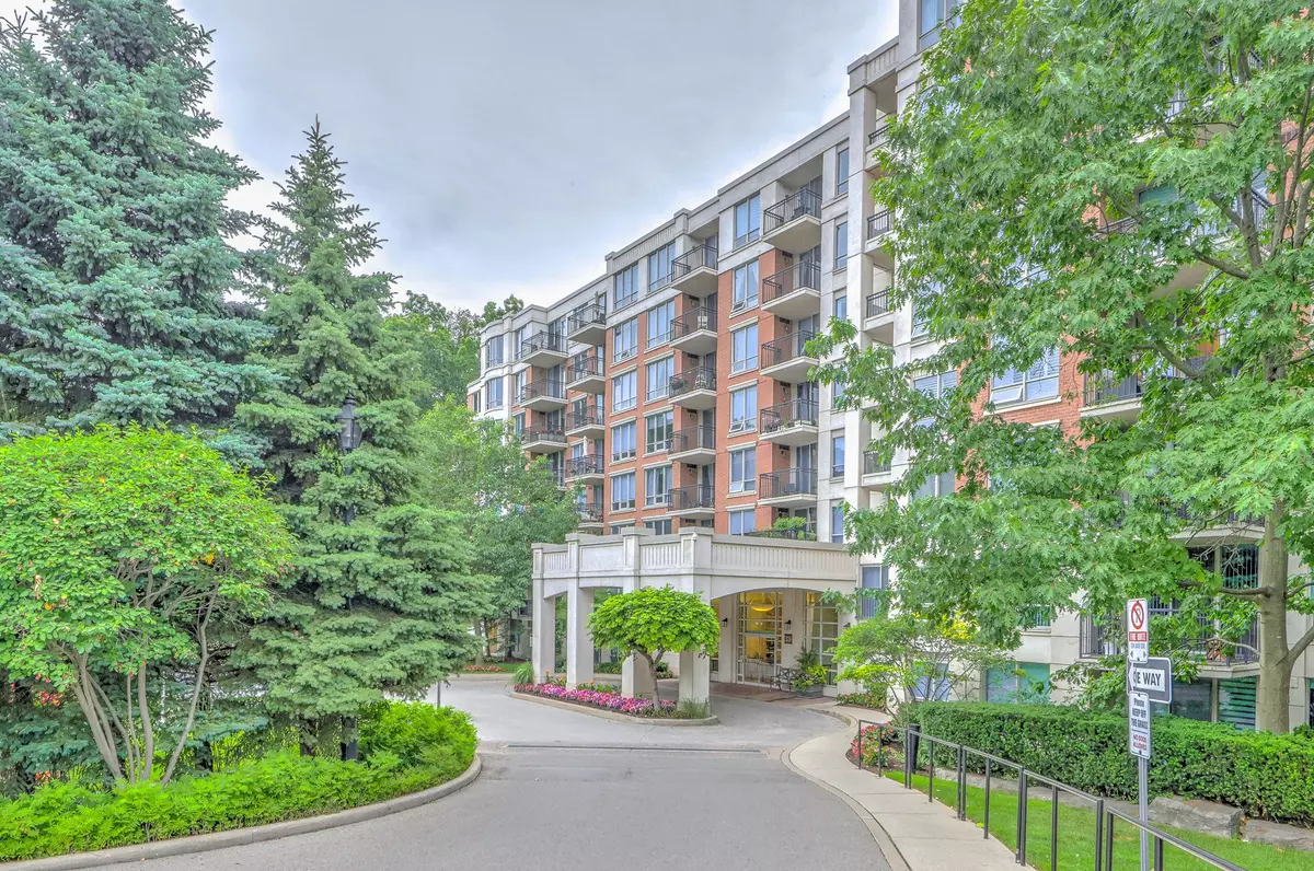 Toronto C12, ON M2P 2H2,38 William Carson CRES #115