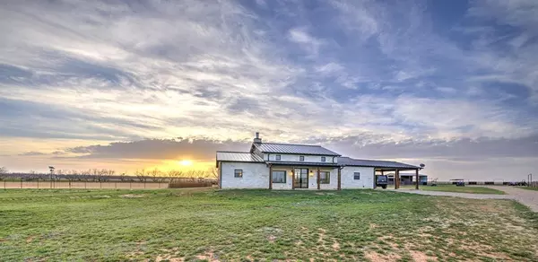 Jacksboro, TX 76458,6384 US Highway 281 S