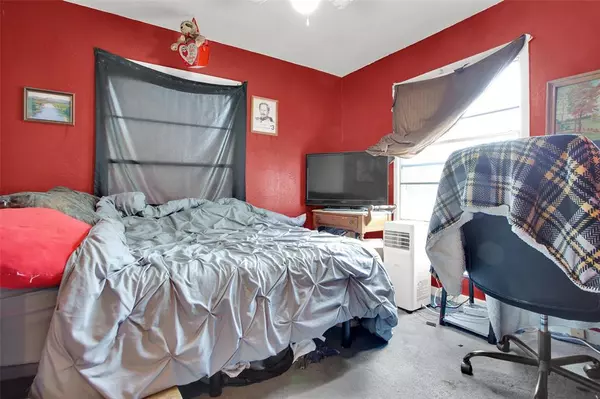 Denison, TX 75020,1728 W Elm Street