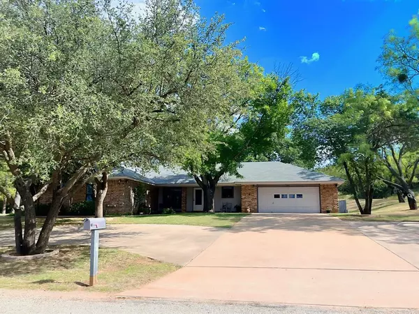 117 Mesquite Lane,  Sweetwater,  TX 79556
