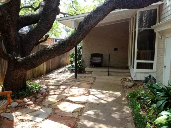 University Park, TX 75225,3829 Northwest Parkway