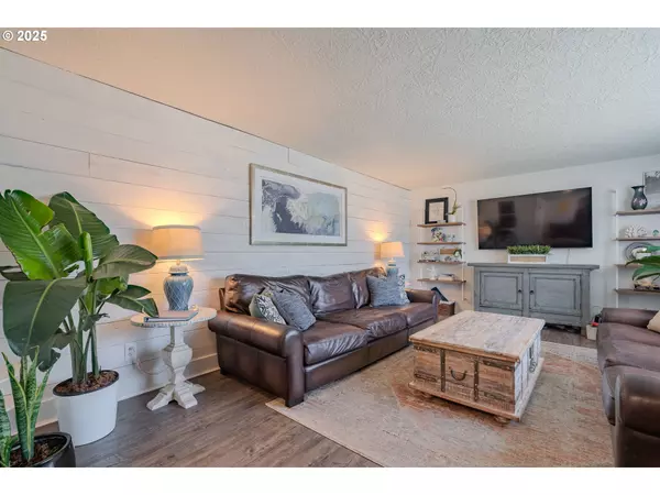 Vancouver, WA 98685,1607 NW 105TH ST