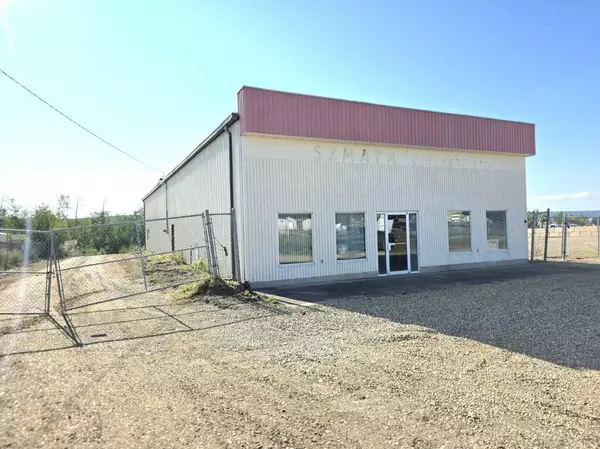 10601 77 ST, Peace River, AB T8S1R2