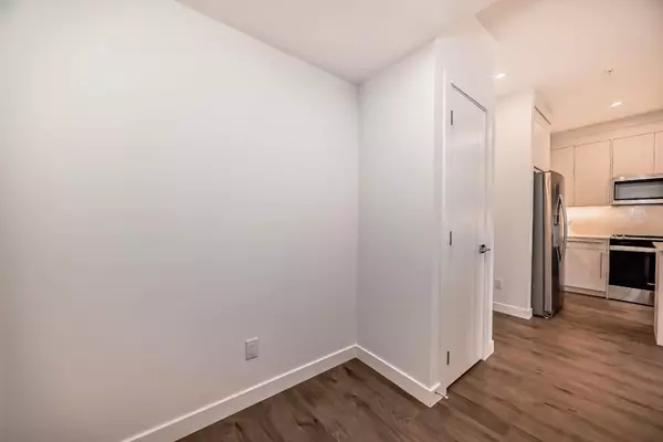 Calgary, AB T3N2K1,395 Skyview Pkwy Northeast #2506