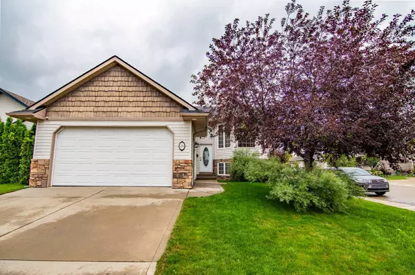 216 Ackerman CRES,  Red Deer,  AB T4R 3E6