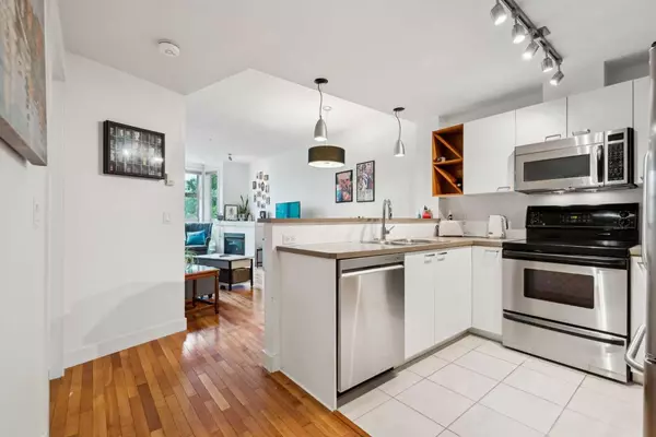 Calgary, AB T2S 3E7,315 24 AVE Southwest #314