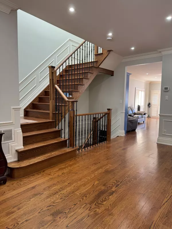Toronto E03, ON M4J 1Y6,56 Sammon AVE #Upper Level