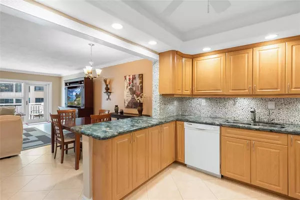 Fort Lauderdale, FL 33308,3850 Galt Ocean Dr #904