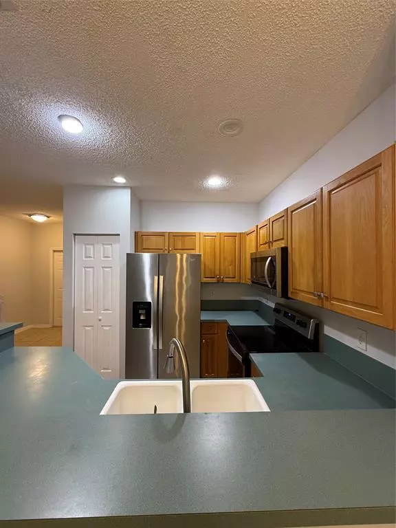 Pembroke Pines, FL 33025,12123 SW 2nd St