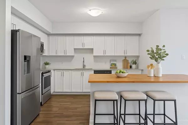 Whitchurch-stouffville, ON L4A 4T4,18 WHITAKER WAY #149