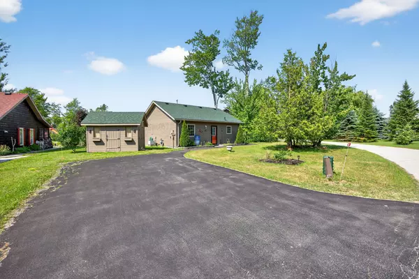 Wasaga Beach, ON L9Z 1X7,26 Cabin CRES