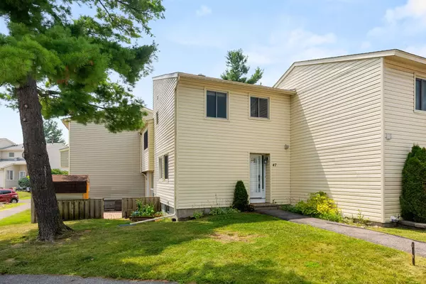 47 Malvern DR #40, Barrhaven, ON K2J 1M8