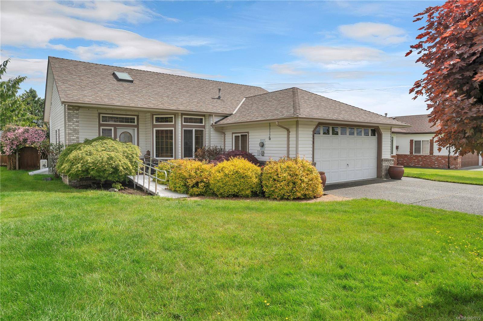 678 Baker Pl, Campbell River, BC V9H 1S8