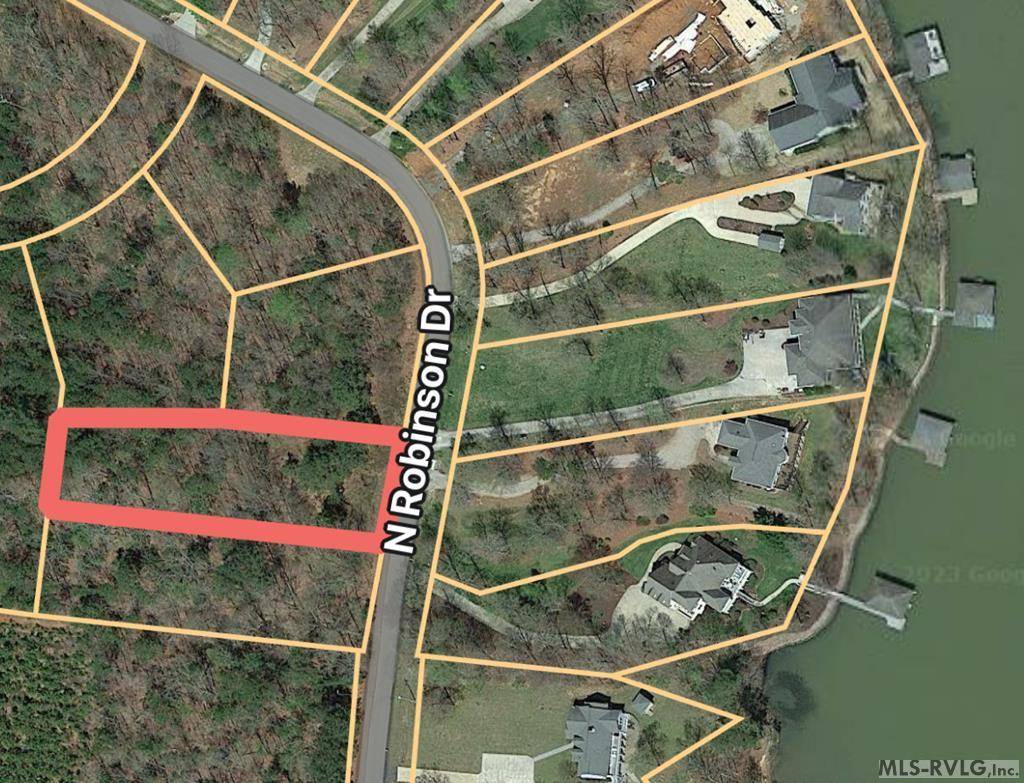 54 N Robinson Dr, Macon, NC 27551