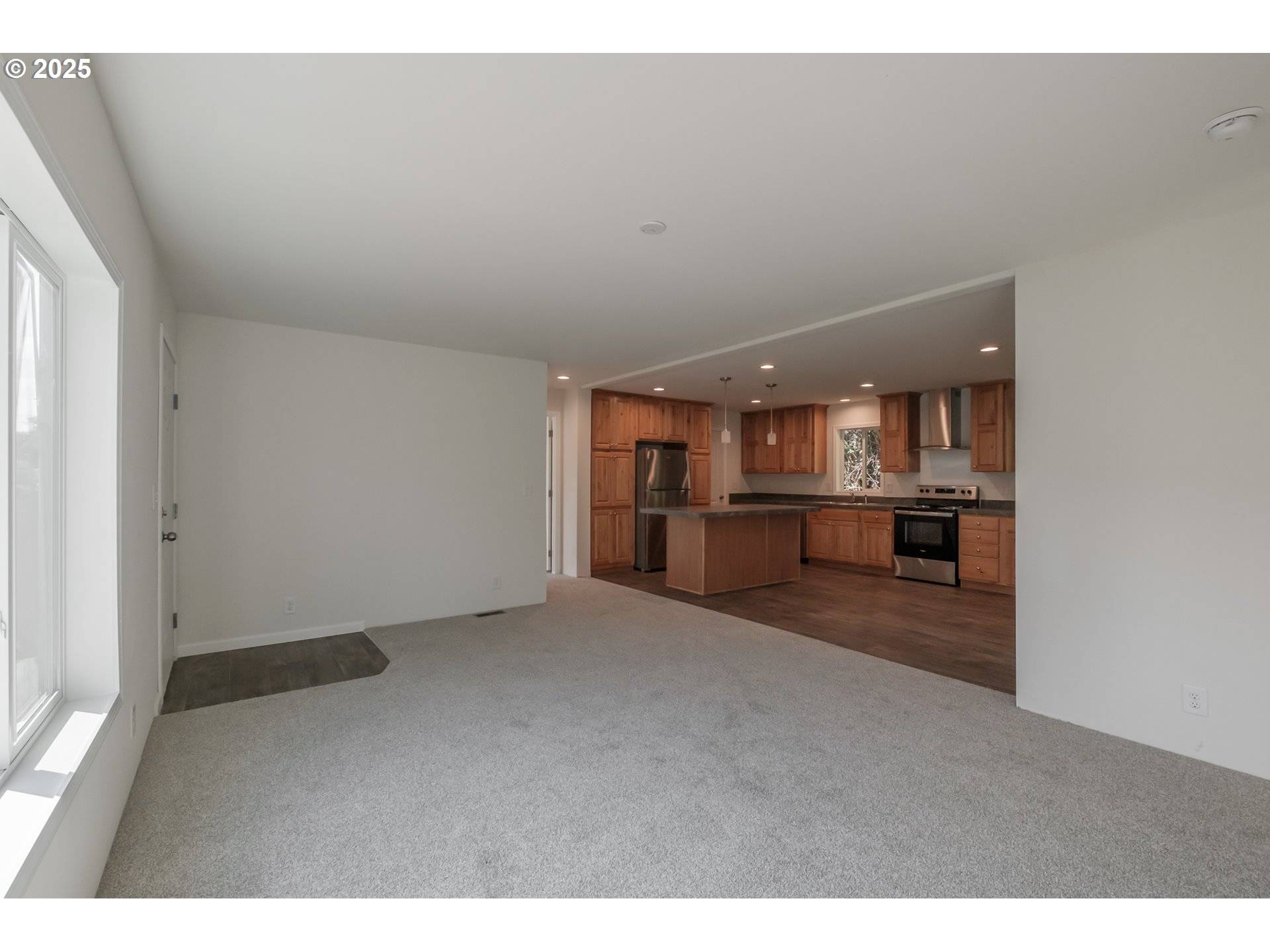 Salem, OR 97305,2935 Surf CT NE