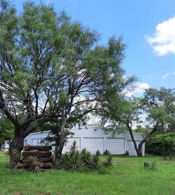 Mullin, TX 76864,441 County Road 433
