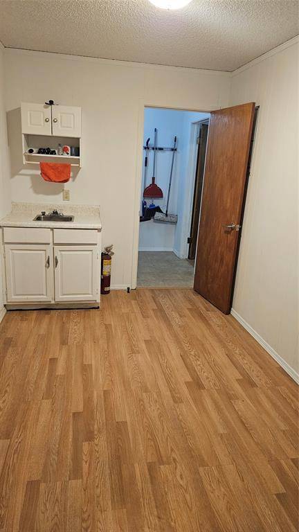 Mullin, TX 76864,4 W Sherman Street
