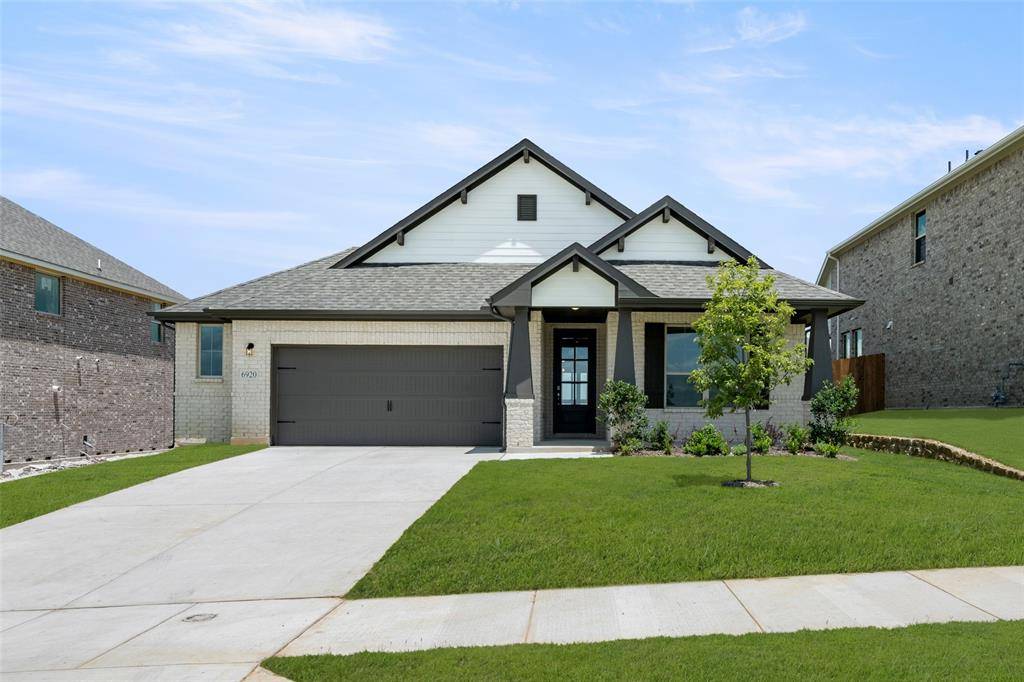 6920 Deadwood Trail, Fort Worth, TX 76123