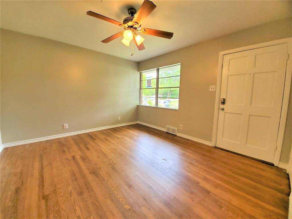 Denton, TX 76209,2115 Glenwood Lane
